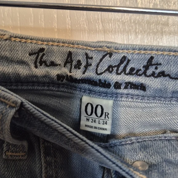 🎉❤️Abercrombie & Fitch the a&f collection jeans - Picture 3 of 3